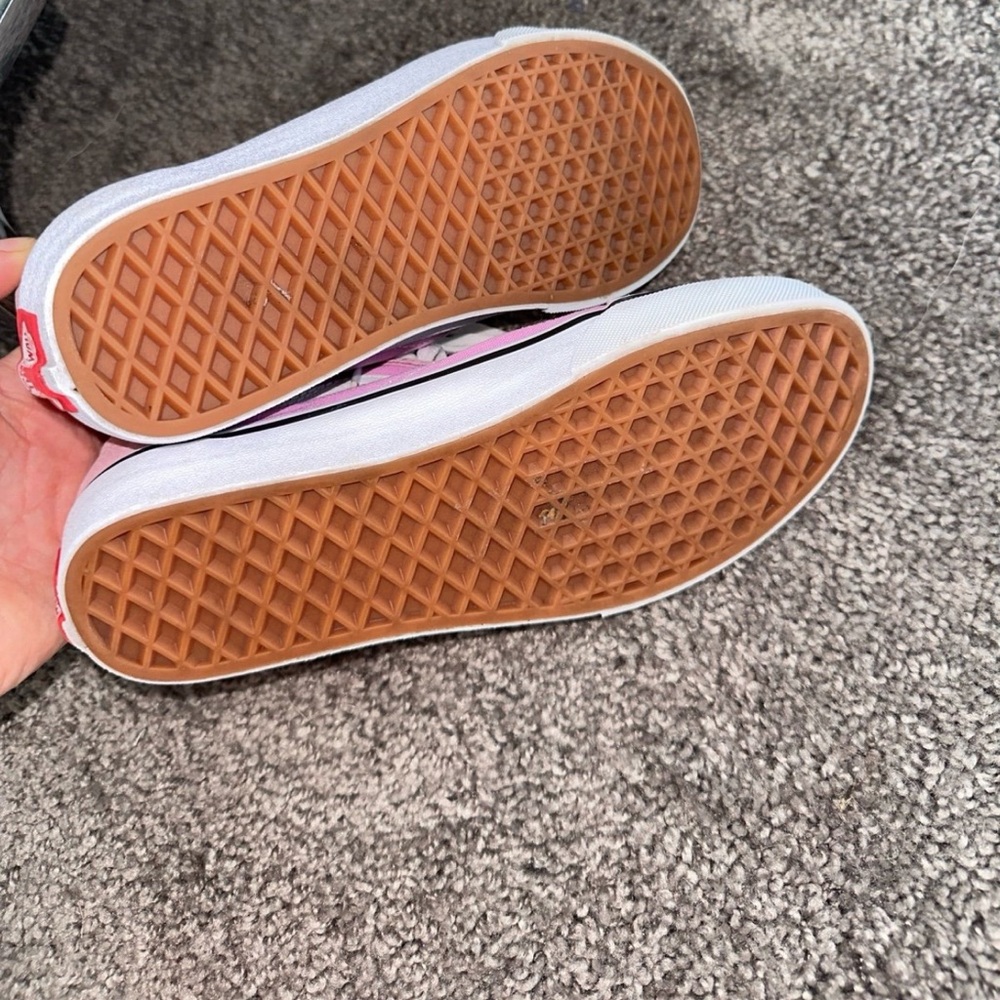 Vans - Picture 4 of 6